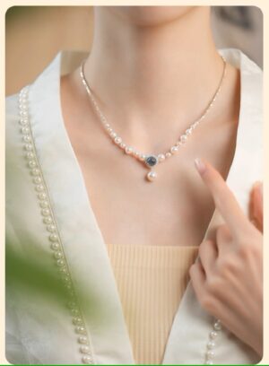 Sea Blue Treasure Pearl Pendant Necklace